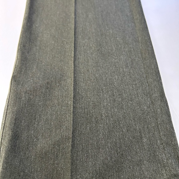 Banana Republic men’s size 38 long stretch twill pants, olive color - Picture 11 of 11